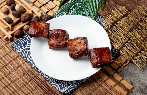 大肥鴨 東山鴨頭