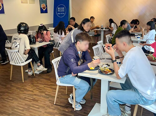 藍盤子 早午餐 品牌形象