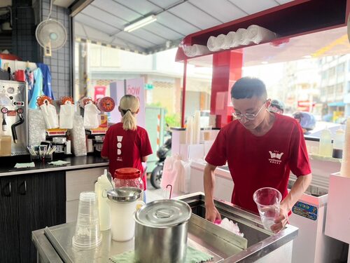 舞讚紅茶冰 品牌形象