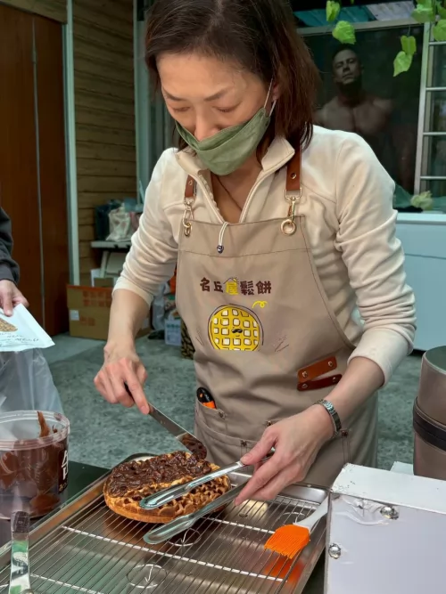 名丘屋鬆餅 16萬辦到好 品牌形象