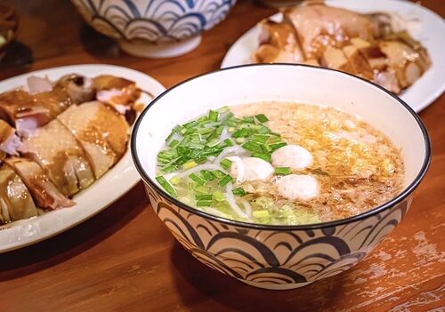 彭富貴 泉水雞飯、雞湯米粉 產品介紹