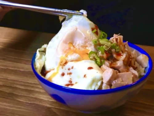 彭富貴 泉水雞飯、雞湯米粉 產品介紹
