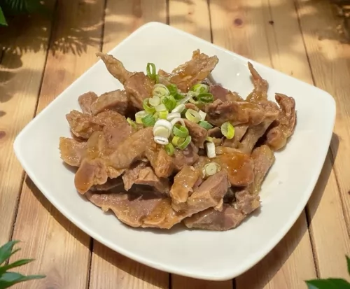 老福家常牛肉麵 雞白湯拉麵 產品介紹