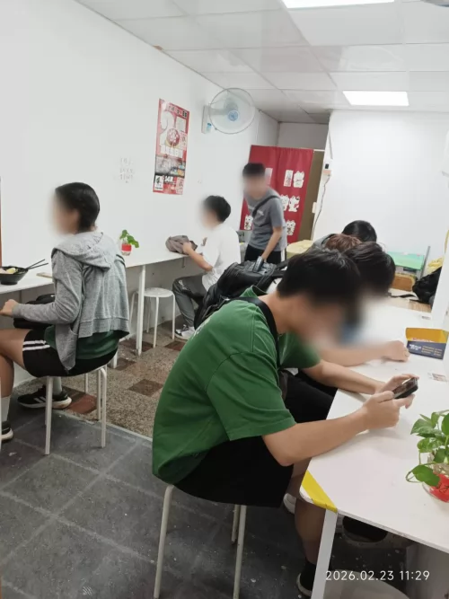 饗來健康餐 品牌形象